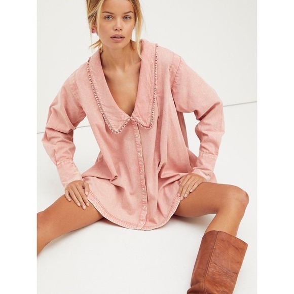 NWT FREE PEOPLE Charlie Denim Button-Down Shirt Rose SMALL - Picture 2 of 9